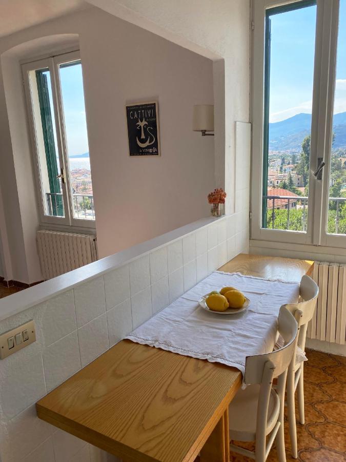Casa Petra - Appartamento Vista Mare Citta Vecchia Bordighera Luaran gambar